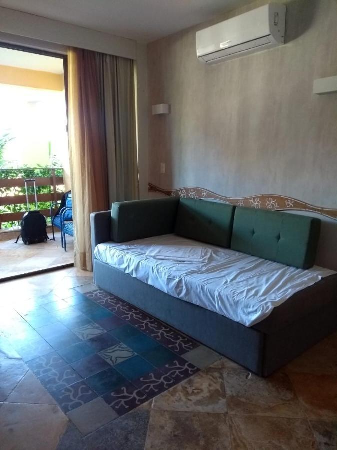 Apartamento Resort Ao Lado Do Parque Aquatico Porto Das Dunas - Pe Na Areia- Terreo Акирас Экстерьер фото